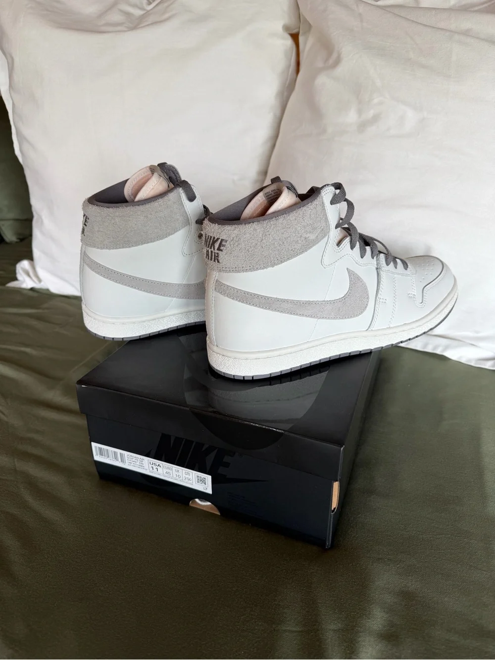 Jordan Air Ship NWOT in box